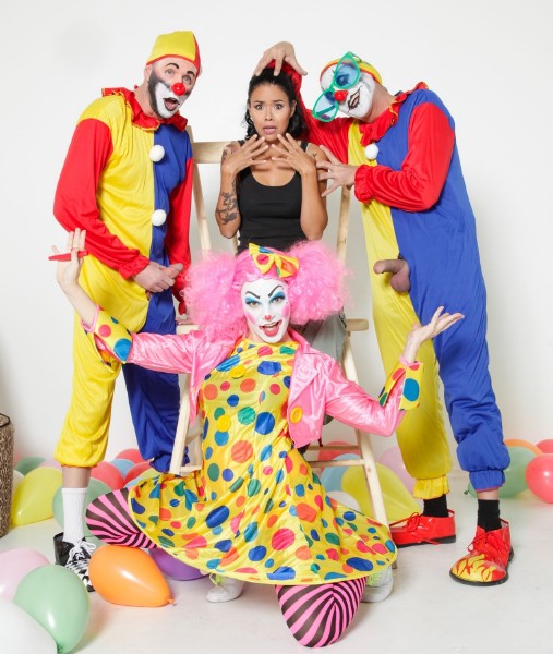 Dana Vespoli, Dana DeArmond, Mark Wood, Steve Holmes – ScrewberX, Scene 4